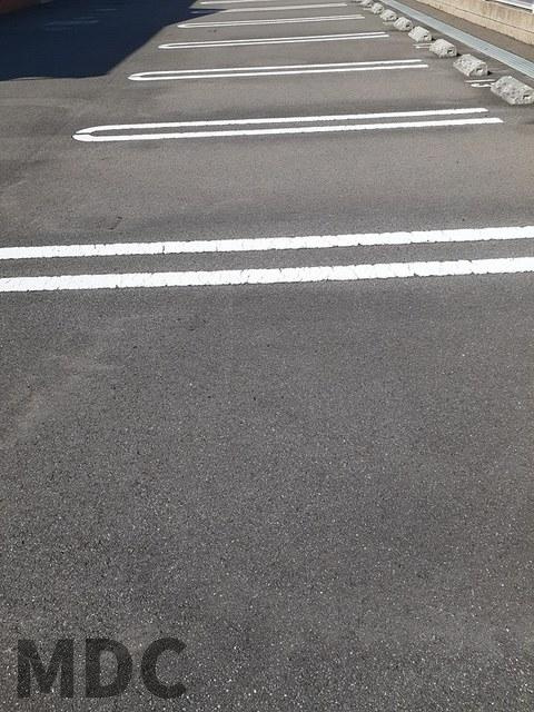 ラルーチェ　Ａの駐車場
