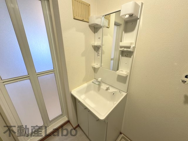 プラザ・ルミエール弐番館　C棟の洗面所