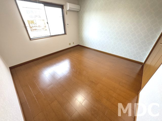 クウラージュ　C棟の洋室