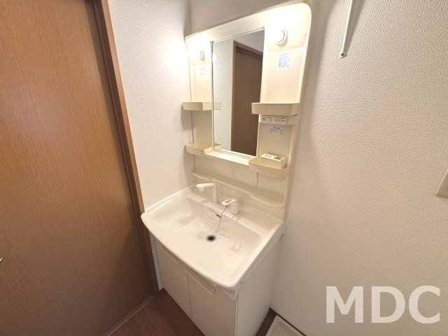 クウラージュ　C棟の洗面所