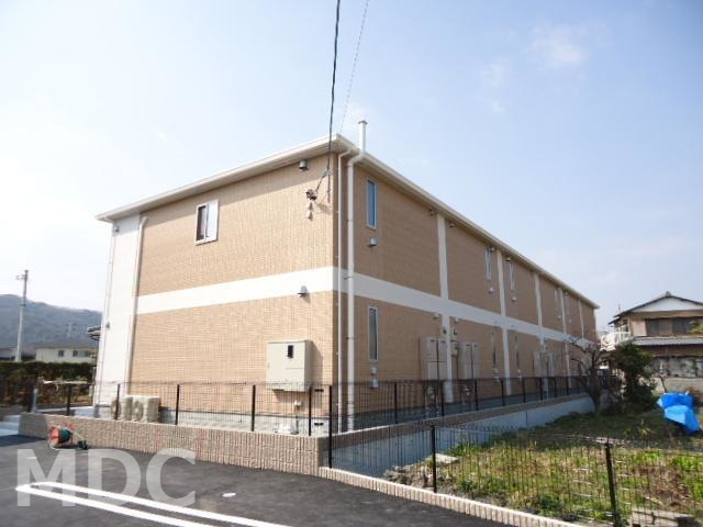 ルミナスの駐車場