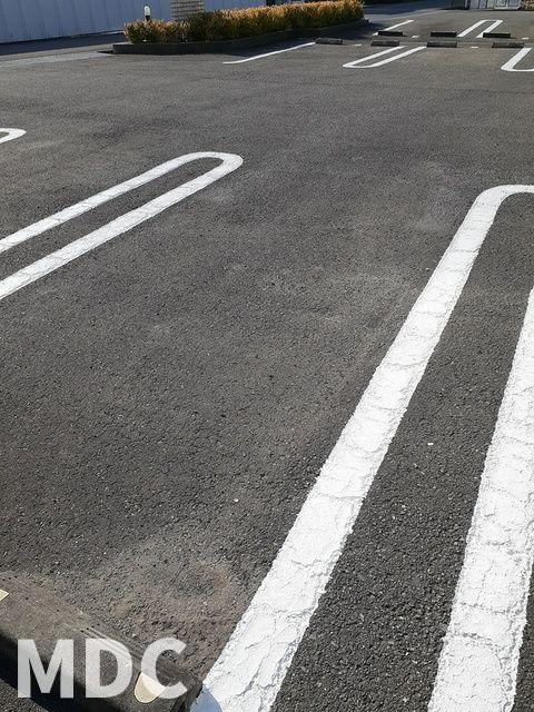 カーサフォレスタの駐車場