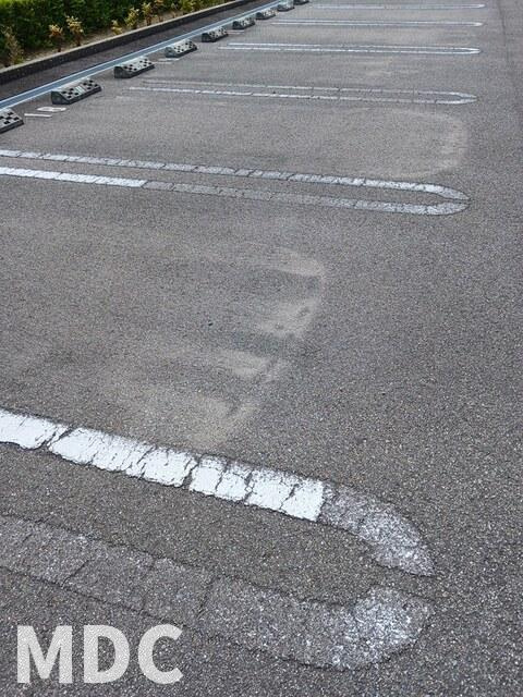 グランデ　成長　Ｂの駐車場