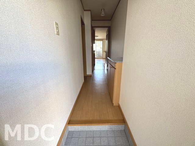 キャプリコートCの玄関