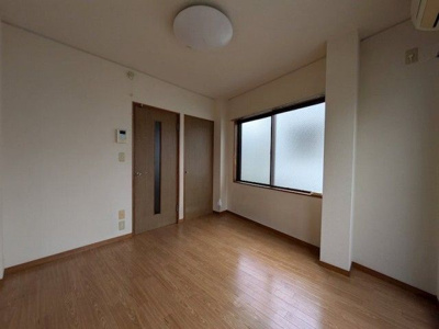 【洋室】 | OKU HOUSE