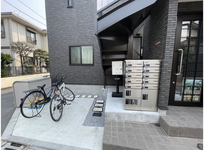 アーバンプレイス東高円寺Ⅴのエントランス