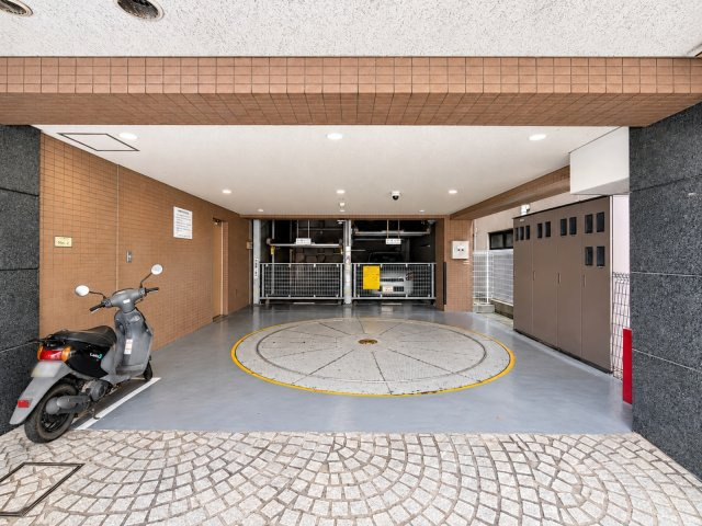 【駐車場】 | リブゼ横浜ファーストモール