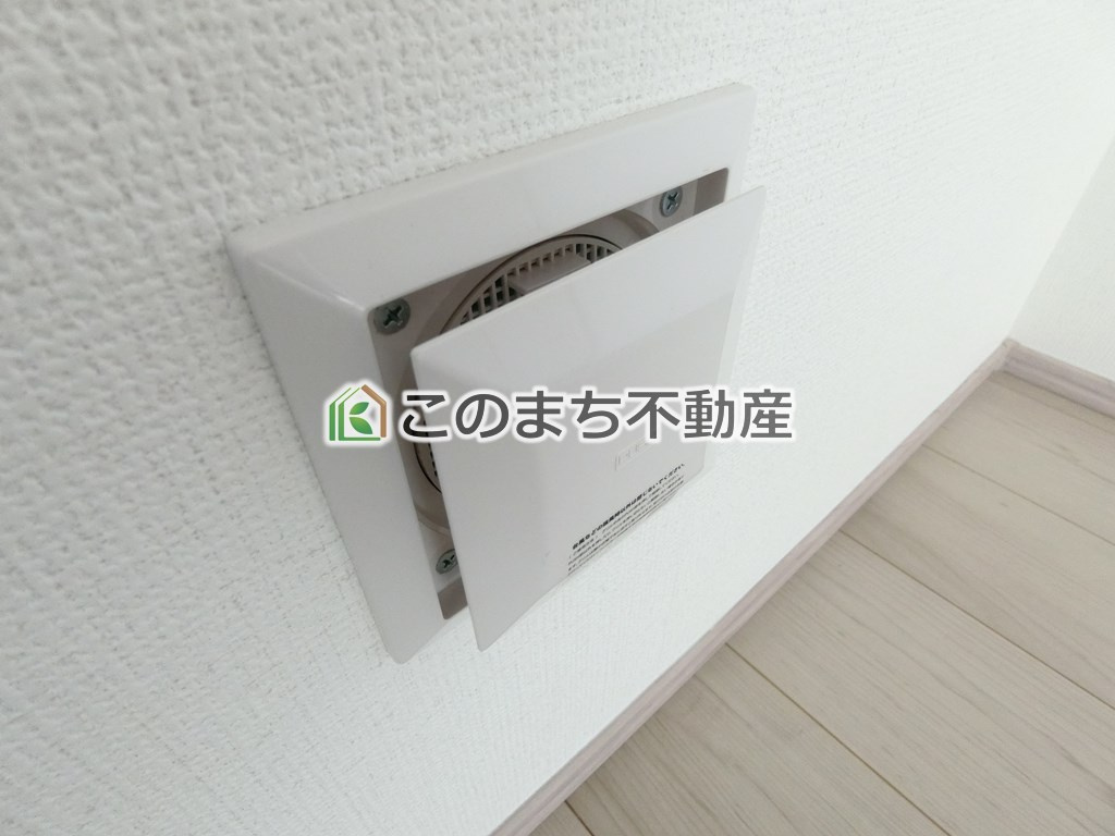 ハートフルタウン宇都宮市若草4丁目2665番の設備|同社施工物件の写真です。※建具やフローリング、その他仕様が違う場合がございます。
