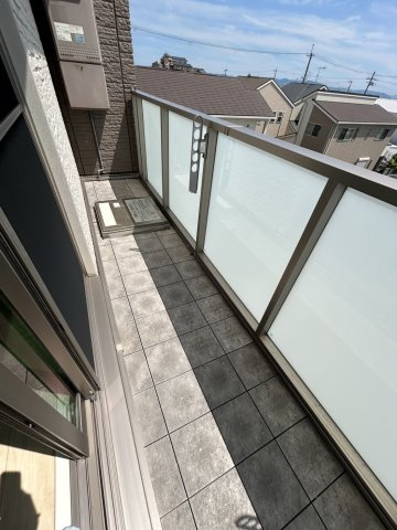 アルファエールのバルコニー