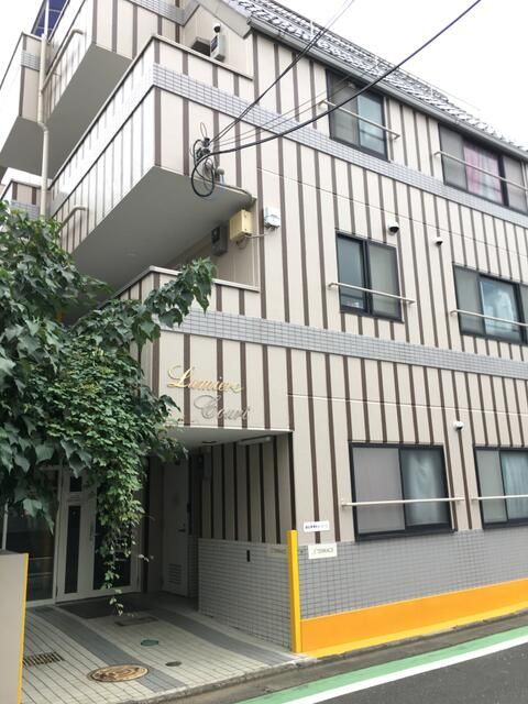 Ｉ．ＴＥＲＲＡＣＥの外観