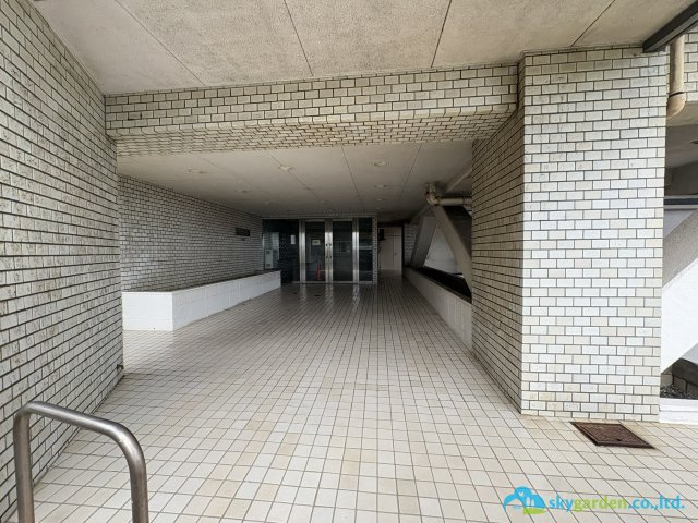 ルックハイツ江ノ島の駐車場