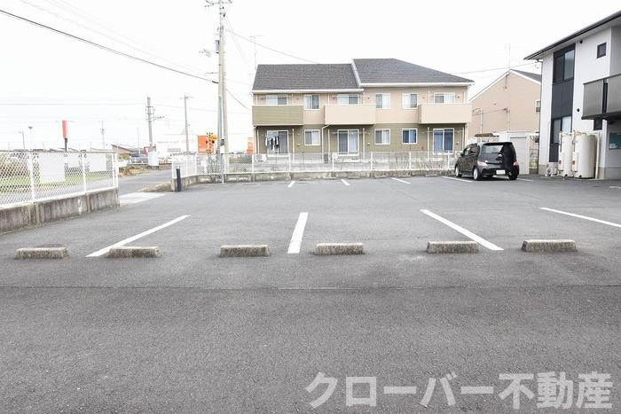リトルハイツの駐車場|駐車場