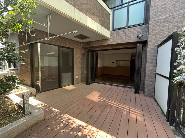 板橋区小茂根1丁目　グランシティ　ル・ロワイヤル小竹向原　ペット可×新規リノベ住宅のバルコニー|オープンエアリビング