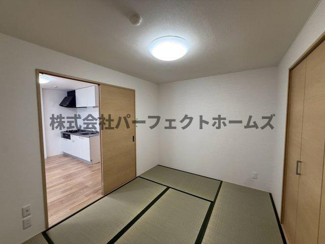 メゾンエスポワールの和室|明るい和室です
