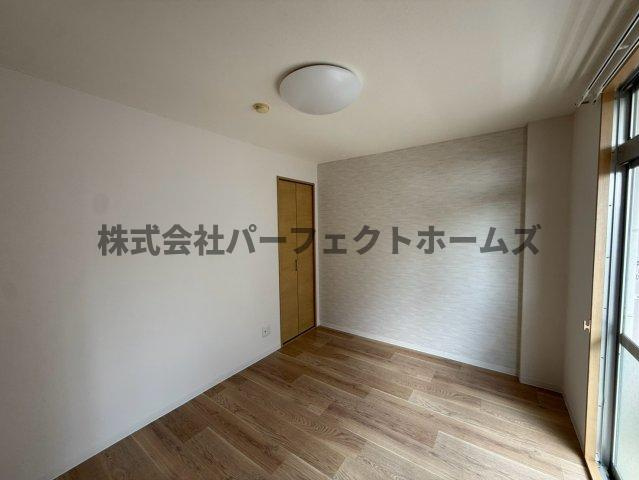 メゾンエスポワールの洋室|明るい洋室です