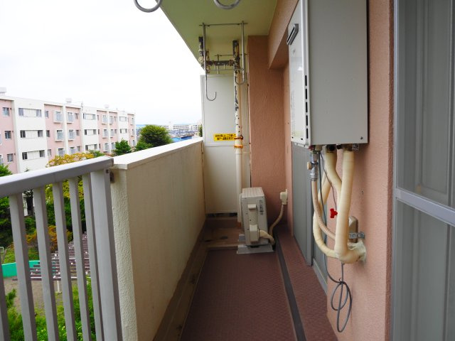 調布市染地３丁目の中古マンションのバルコニー