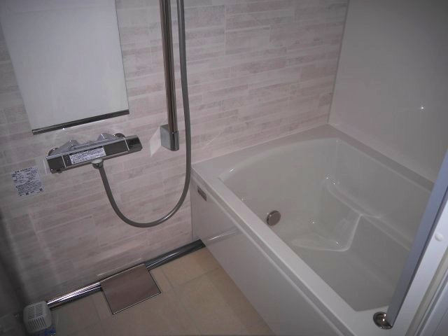 調布市染地３丁目の中古マンションの浴室