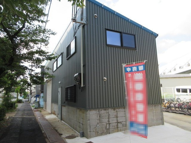 尼崎市神崎町の倉庫