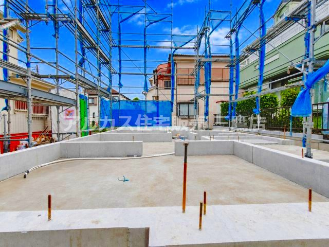 西武新宿線 田無駅 10分 新築戸建 西東京市向台町2丁目の外観|間口が広々としており開放感抜群。2026年12月の新築完成に向けて期待が高まる敷地です。