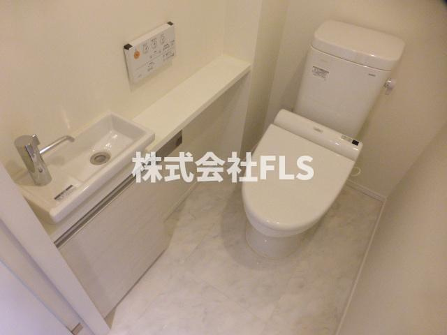 港区赤坂２丁目の賃貸マンションのトイレ