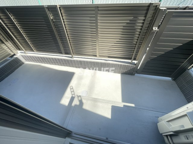 クレールメゾン城東のバルコニー