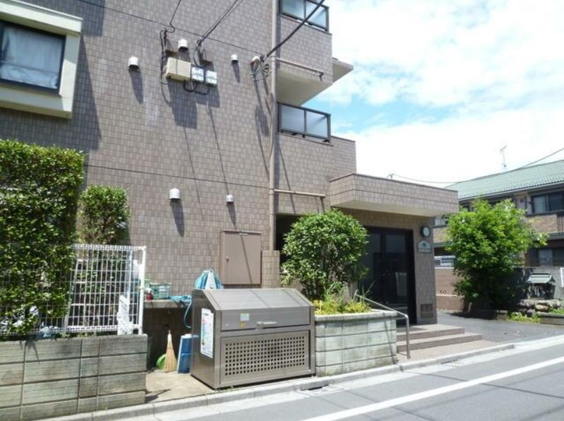 ヴィラオークスのエントランス