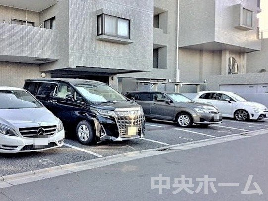 モアクレスト南葛西の駐車場|【敷地内駐車場】最新の空き状況や費用などの詳細は担当スタッフまでお問い合わせください。