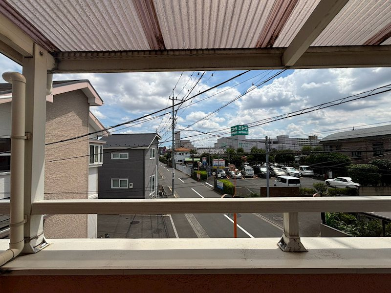 西原町4丁目貸家の展望