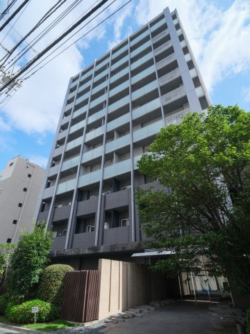 ウェリス駒込レジデンスの外観|山手線「駒込」駅徒歩5分（南北線徒歩4分）の立地にあるマンションです。利便性と落ち着きを兼ね備えた住環境です。2023年に共用部の大規模修繕工事実施済みです