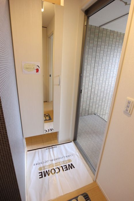 リシェス・オカザキⅤの玄関
