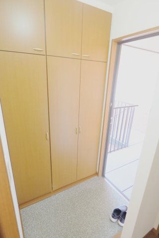 ソフィア小林の玄関