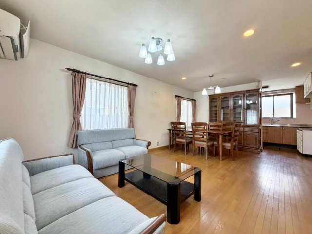 中古戸建　南つつじヶ丘桜台2丁目の居間・リビング