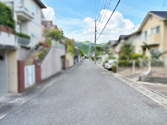 中古戸建　南つつじヶ丘桜台2丁目の前面道路含む現地写真