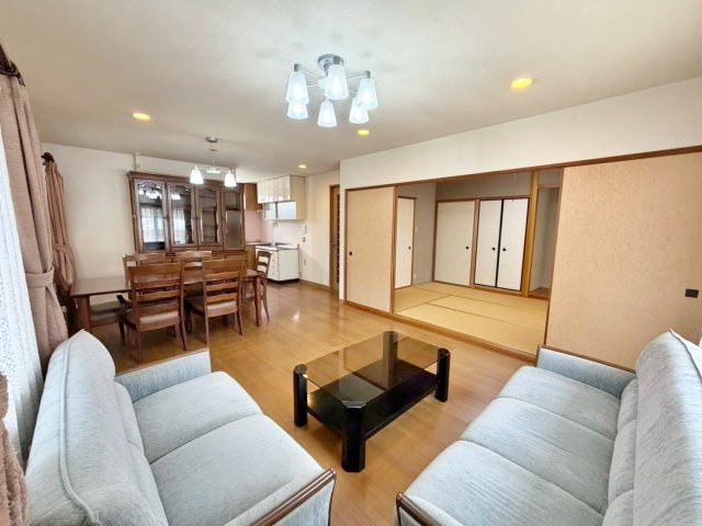 中古戸建　南つつじヶ丘桜台2丁目の居間・リビング