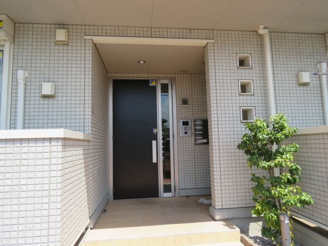 プレミールメゾンの玄関