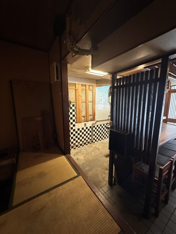 ハイツ幸之苑1階の洋室