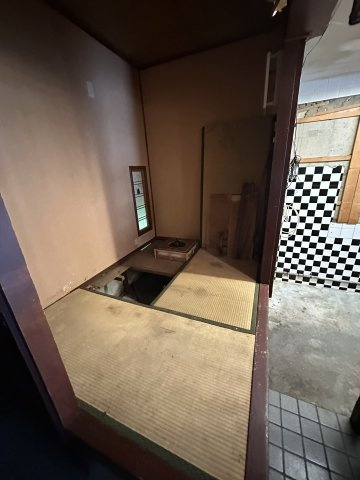 ハイツ幸之苑1階の内装