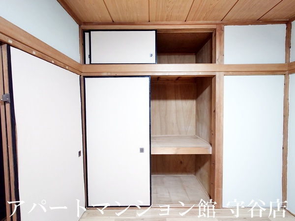 守谷市百合ヶ丘二丁目戸建の収納