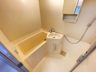 ※画像は同物件別号室となります。