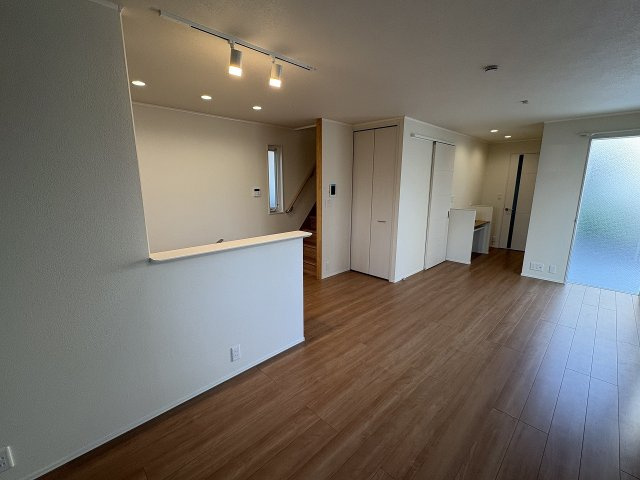 北野4丁目戸建賃貸住宅の居間・リビング|使いやすい居間です
