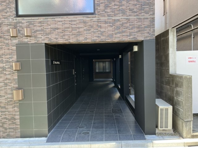 エストゥルースプラス田端のロビー