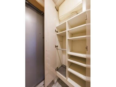 【収納】スペーシア三軒茶屋弐番館 