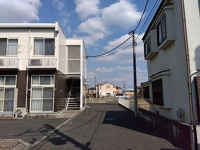 落ち着いた雰囲気の外観です