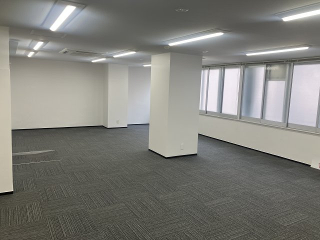 日本橋本町ＴＨビル　４Fのロビー