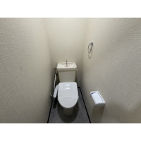 ゆったりとした空間のトイレです