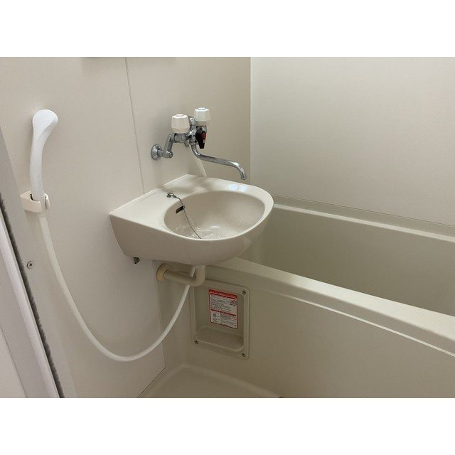 コンパクトで使いやすいお風呂です