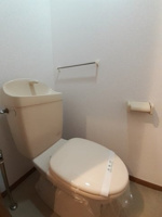 コンパクトで使いやすいトイレです