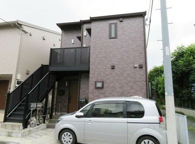 グランデ都立大のエントランス