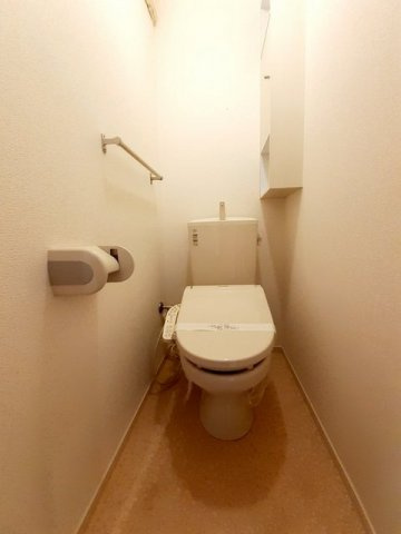 シンプルで使いやすいトイレです