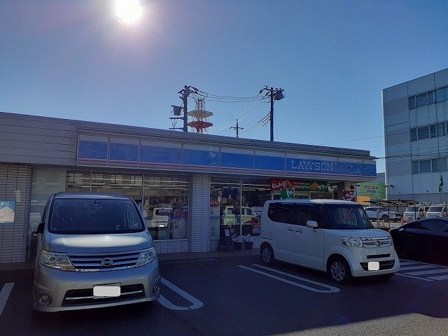 ローソン 飯能福祉センター前店まで300m